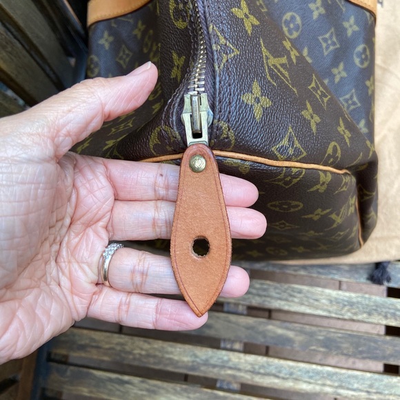 Louis Vuitton Keepall 55 - Picture 12 of 16